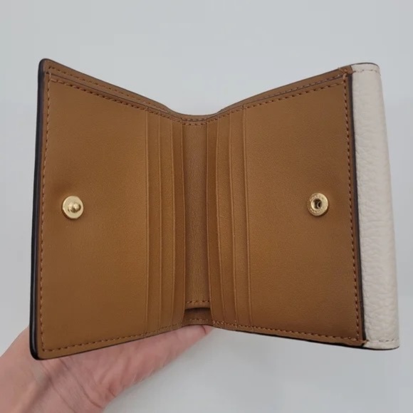 Coach Small Georgie Wallet Chalk Pebbled Leather Horse & Carriage Medallion - Picture 12 of 15